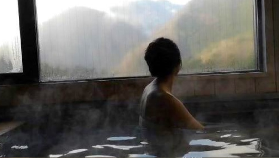 奈良の天皇が湯治に来たと伝わる南アルプスの秘湯 奈良田温泉 女帝の湯